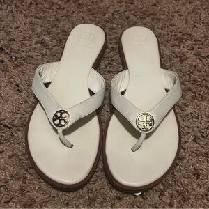 Tory Burch Benton Thong White Leather Sandals Sz 8